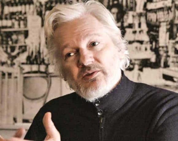 Uma tarde com Julian Assange