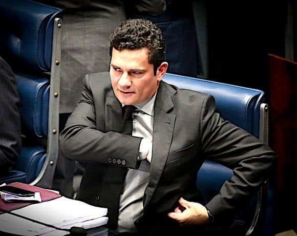 Sérgio Moro entra na briga entre Bolsonaro e Rede Globo