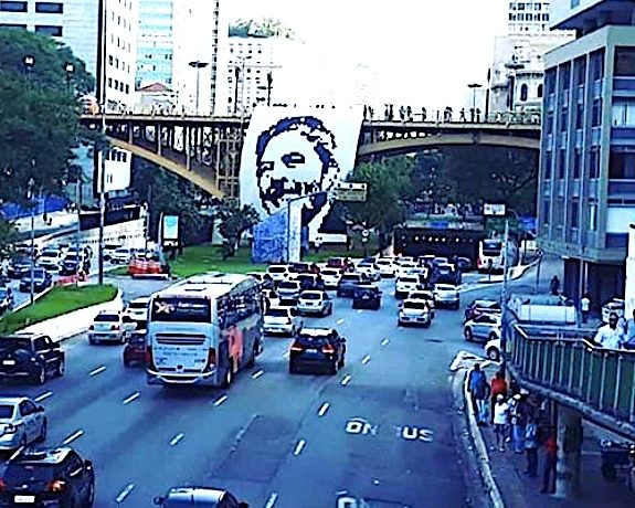 Viaduto Santa Ifigênia, no Vale do Anhangabaú, São Paulo.