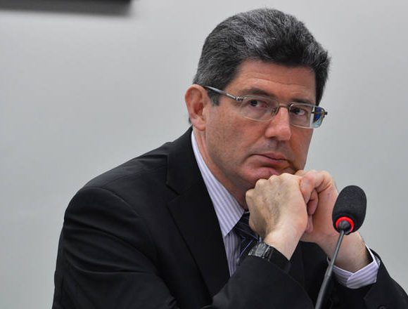 Após ameaça de Bolsonaro, Joaquim Levy pede demissão da presidência do BNDES