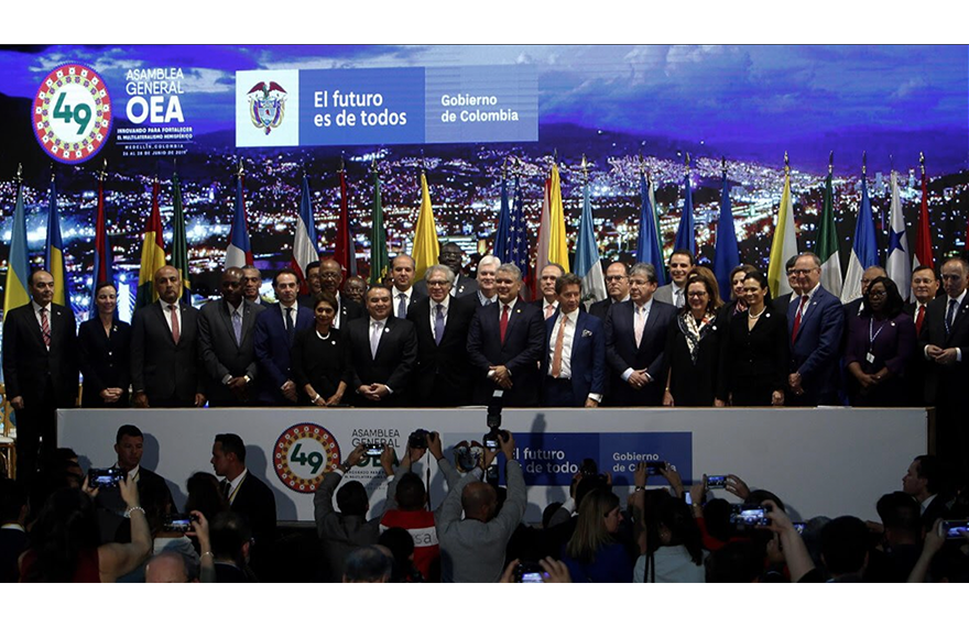 Uruguai abandona Conferência da OEA