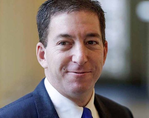 Justiça Federal rejeita denúncia contra o jornalista Glenn Greenwald