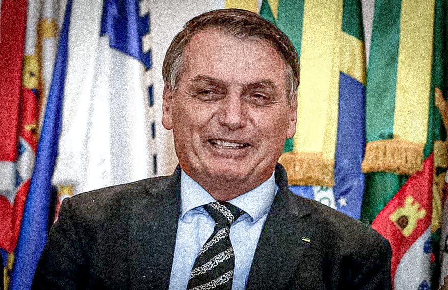 Bolsonaro volta a atirar contra jornalistas