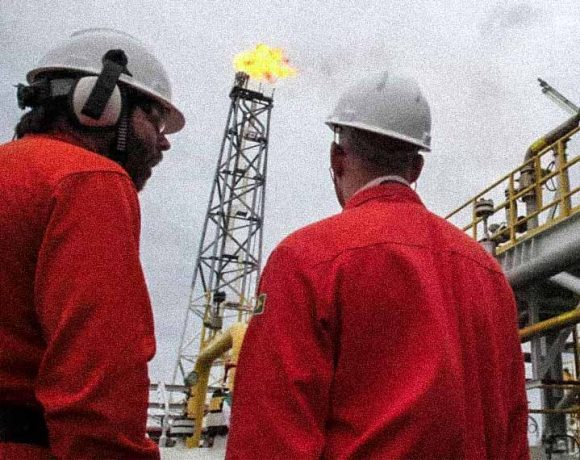 petroleiros decidem suspender temporariamente a greve
