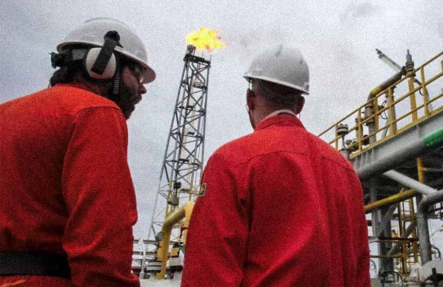 petroleiros decidem suspender temporariamente a greve