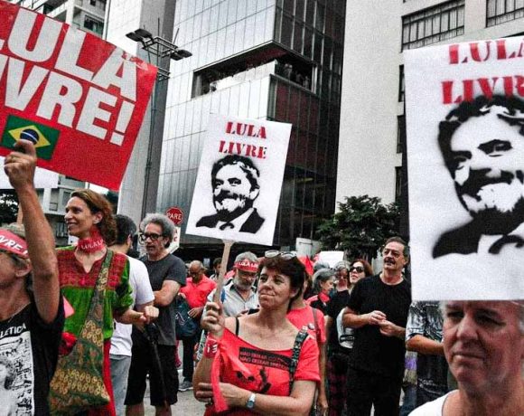 Justiça começa a julgar recurso de Lula sobre o tríplex do Guarujá