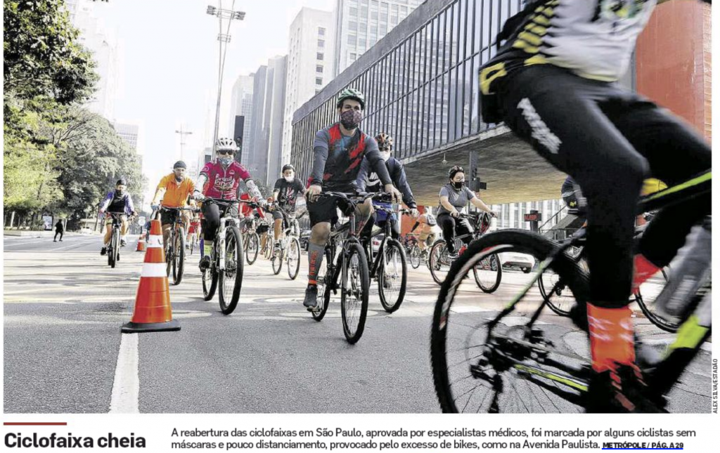 Na Avenida Paulistas, ciclistas circulam pelas ciclovias (Estadão)